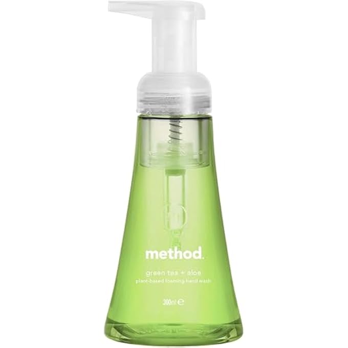 Method FOAM HAND WASH GREEN TEA ALOE 300 ML - Image 1